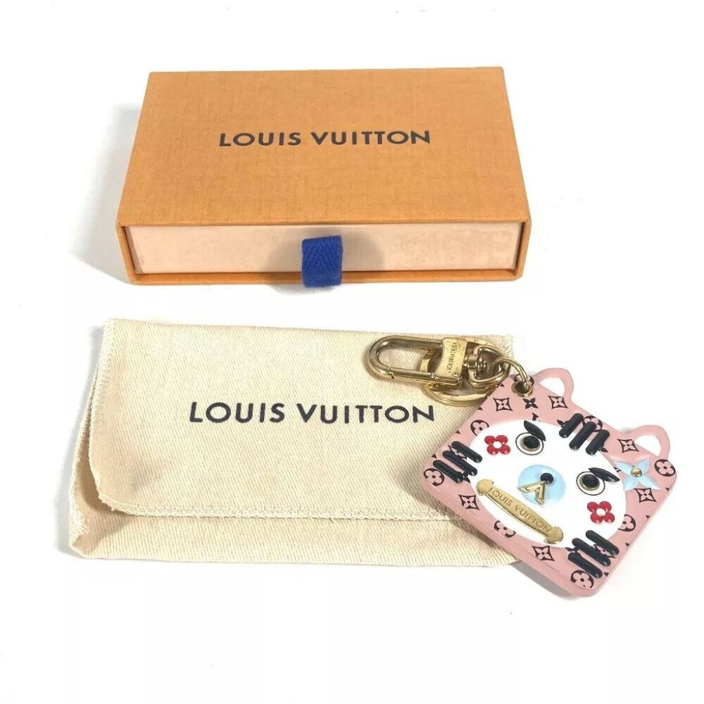 LOUIS VUITTON M68452 Portocle-Fun Face Monogram Cat Bag Charm Key Holder